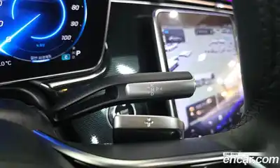 Mercedes-Benz EQS 2023 0.3 Автомат в Москве № 821937, миниатюра 8