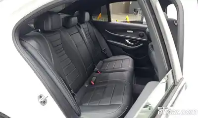 Mercedes-Benz E-Class 2023 2.0 Автомат в Москве № 822096, миниатюра 12