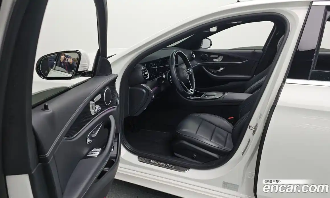 Mercedes-Benz E-Class 2023 2.0 Автомат в Москве № 822096, фото 10