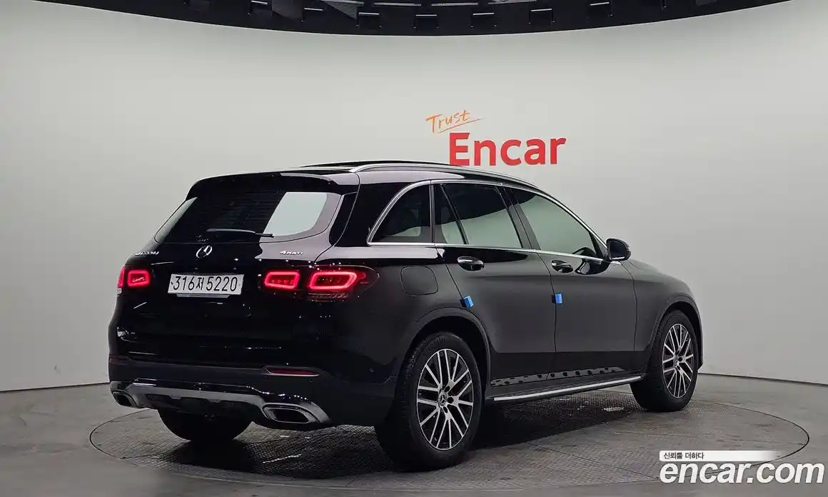 Mercedes-Benz GLC-Class 2021 1.9 Автомат в Москве № 822618, фото 2