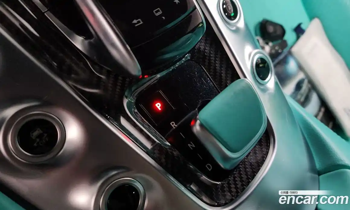 Mercedes-Benz AMG GT 2016 4.0 Автомат в Москве № 822970, фото 9