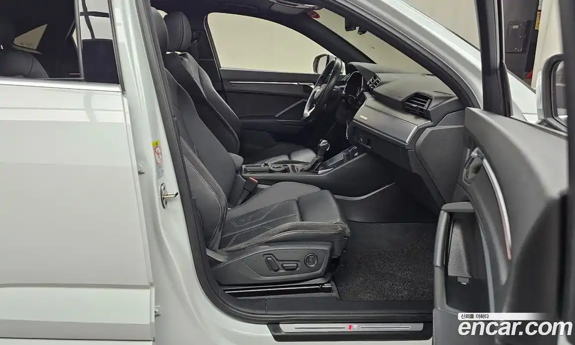 Audi Q3 2020 2.0 Автомат в Москве № 823211, фото 11