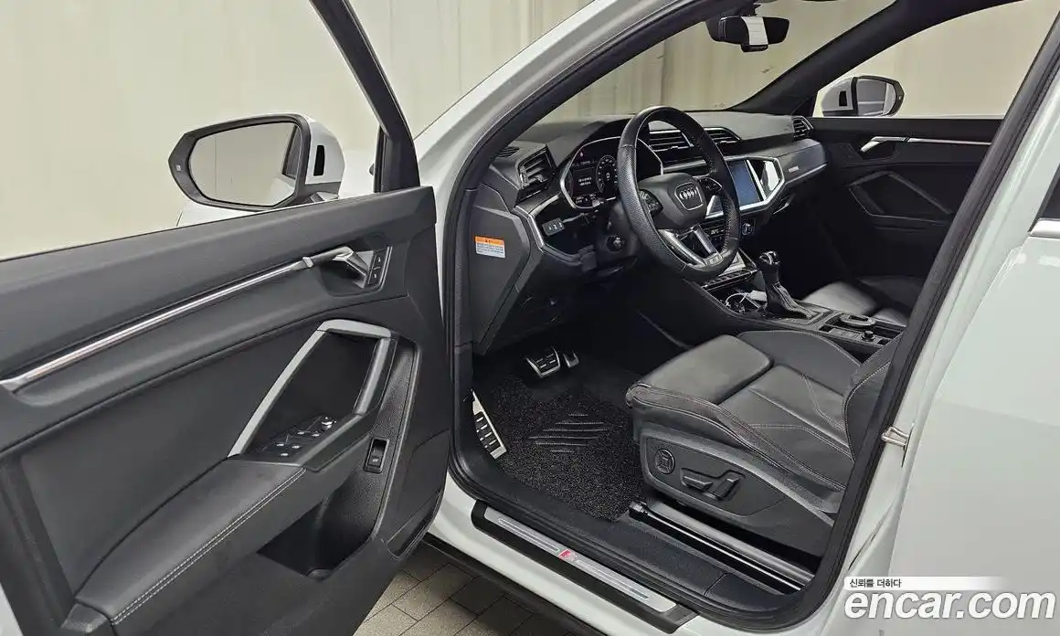 Audi Q3 2020 2.0 Автомат в Москве № 823211, фото 10