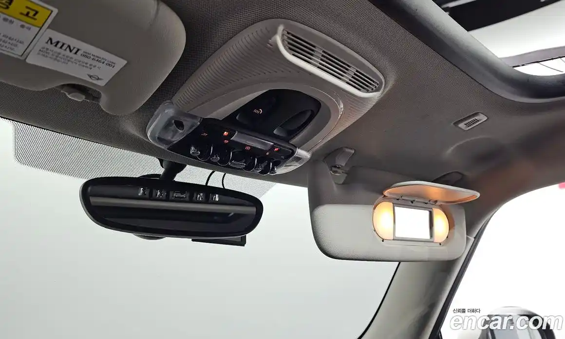 Mini Cooper 2019 1.5 Автомат в Москве № 825419, фото 16