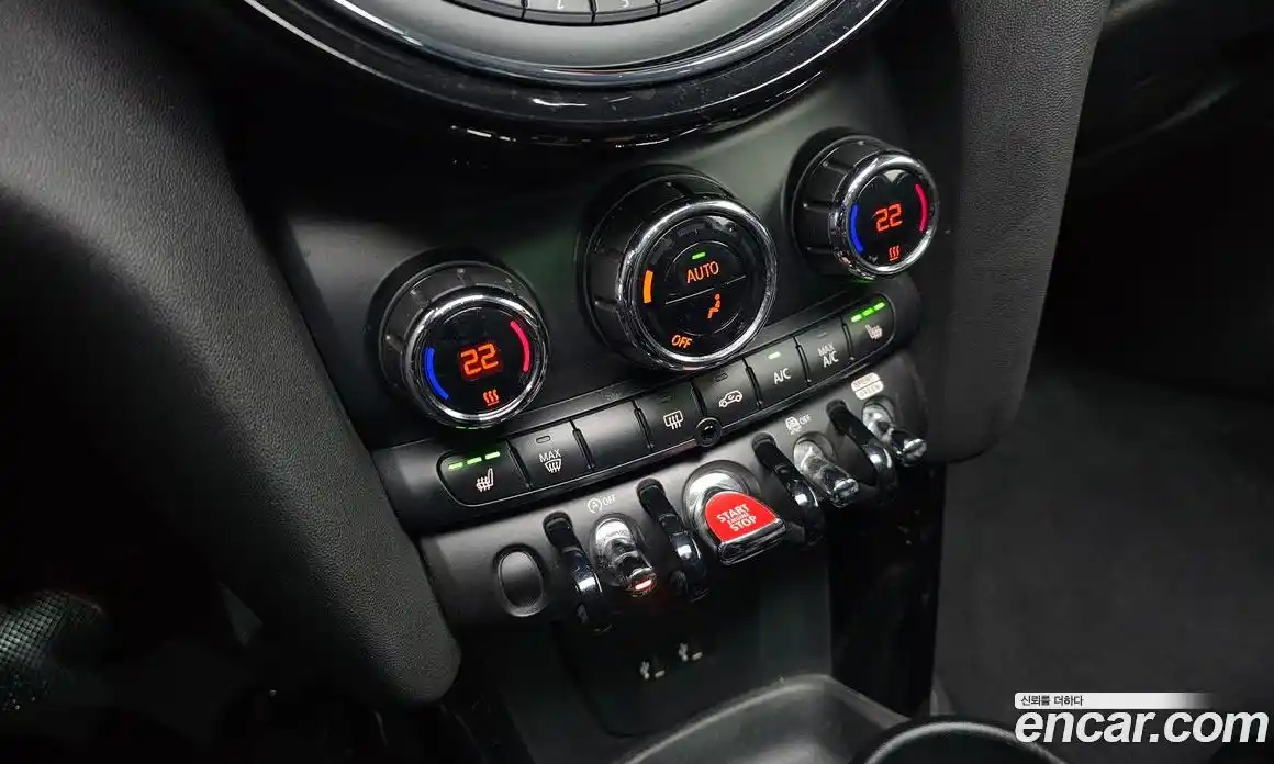 Mini Cooper 2019 1.5 Автомат в Москве № 825419, фото 18