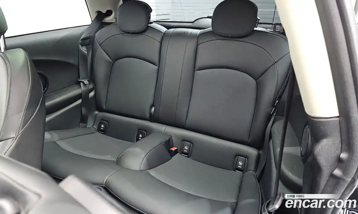 Mini Cooper 2019 1.5 Автомат в Москве № 825419, фото 19