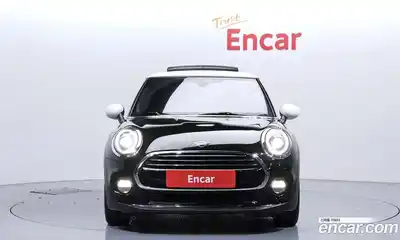 Mini Cooper 2019 1.5 Автомат в Москве № 825419, миниатюра 3