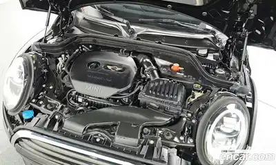 Mini Cooper 2019 1.5 Автомат в Москве № 825419, миниатюра 6