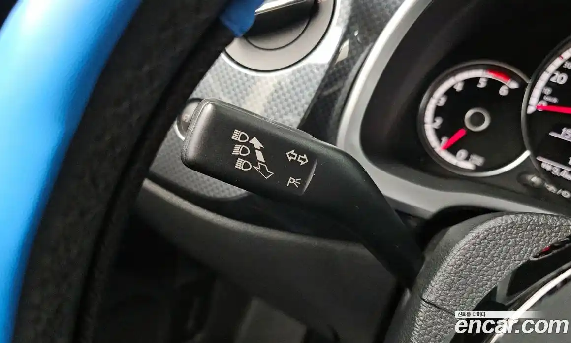 Volkswagen Beatle 2013 2.0 Автомат в Москве № 826260, фото 18