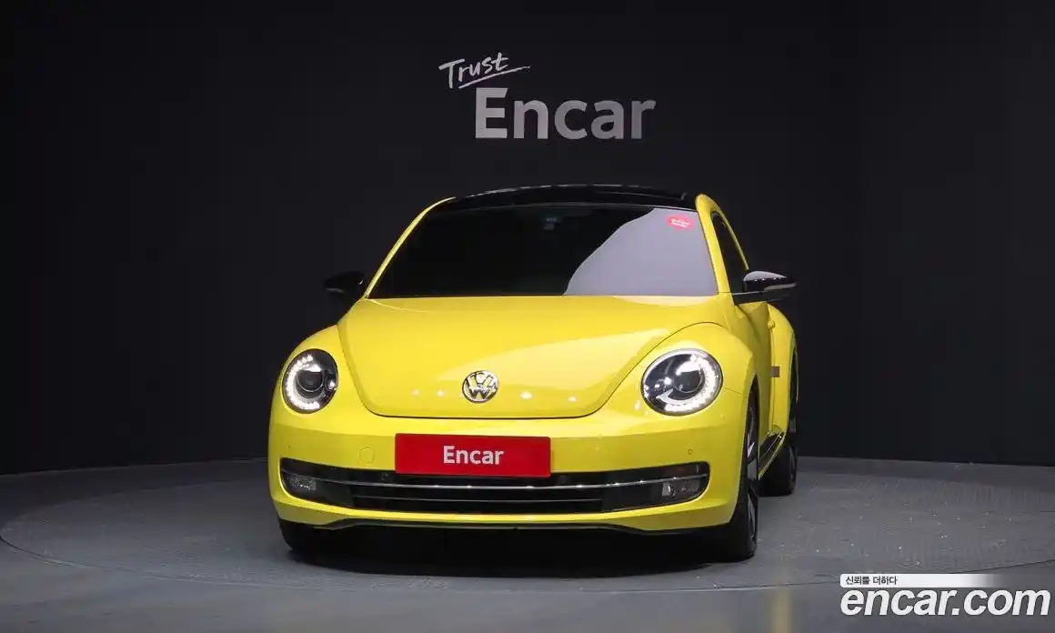 Volkswagen Beatle 2013 2.0 Автомат в Москве № 826260, фото 3