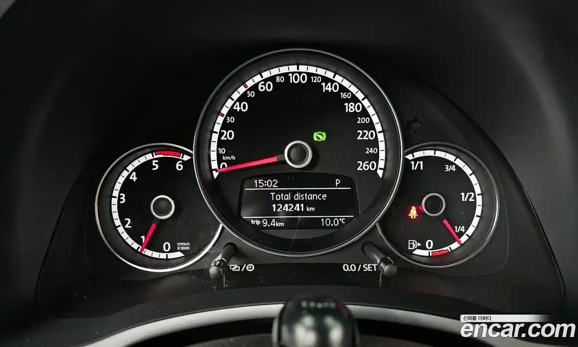 Volkswagen Beatle 2013 2.0 Автомат в Москве № 826260, фото 8