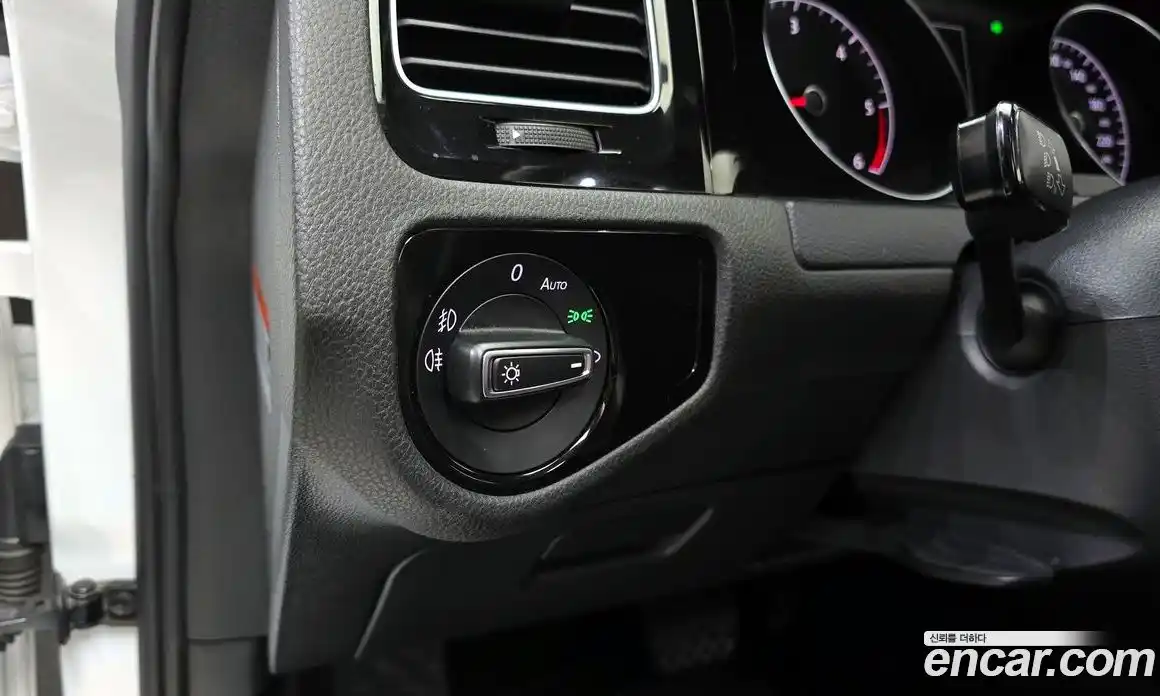 Volkswagen Golf 2015 2.0 Автомат в Москве № 826314, фото 16