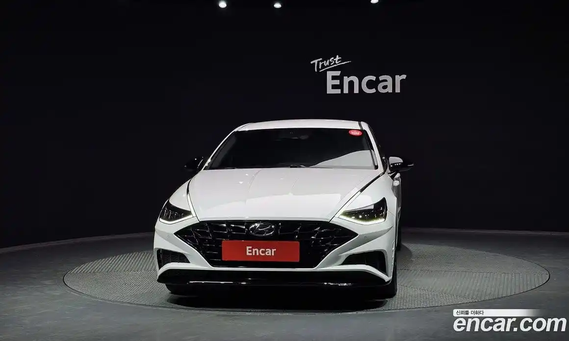 Hyundai Sonata 2023 2.0 Автомат в Москве № 797088, фото 3