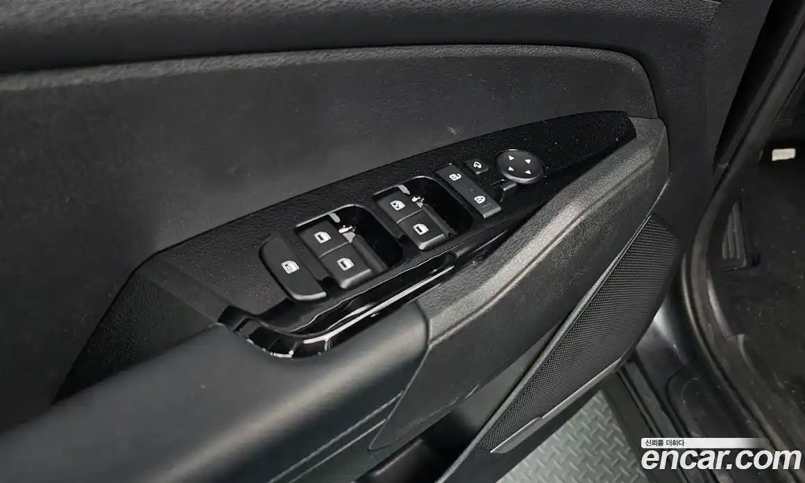 Kia Sportage 2023 1.6 Автомат в Москве № 798348, фото 17