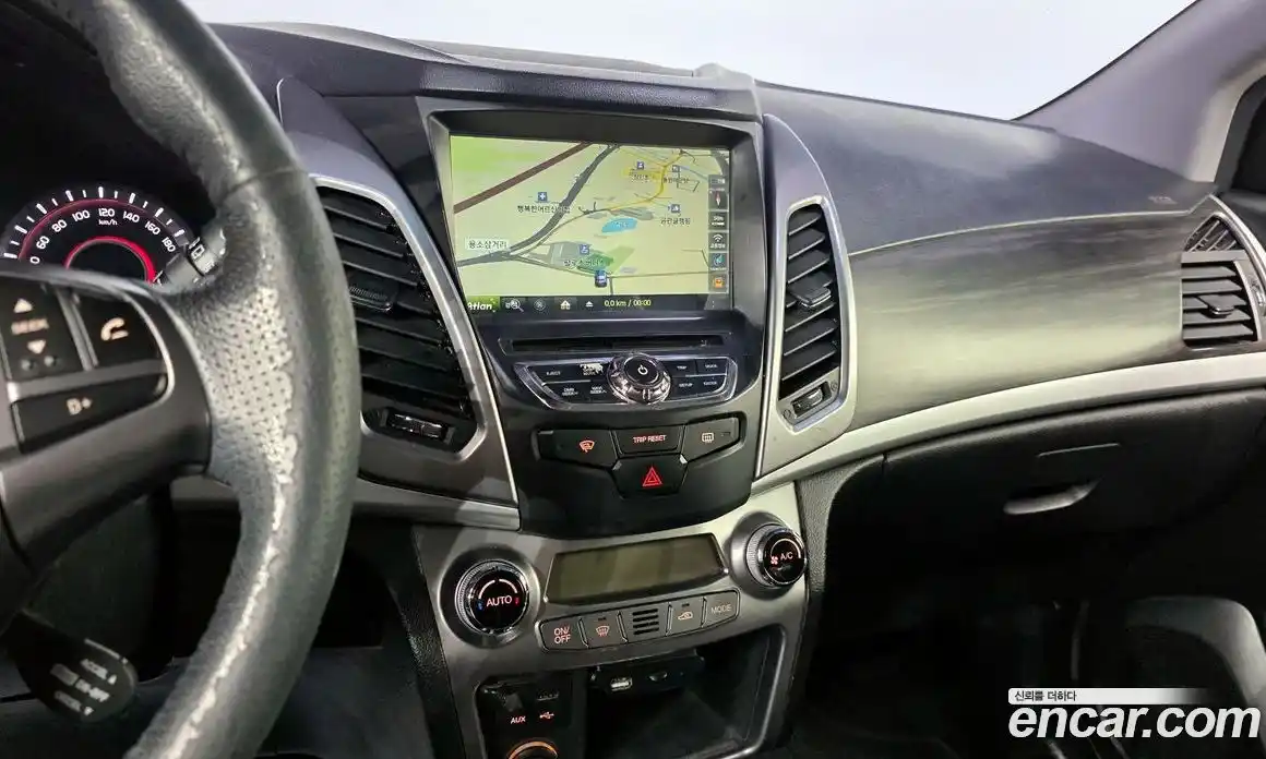 SsangYong Korando 2015 2.2 гидро в Москве № 799419, фото 14