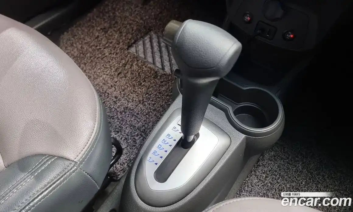 Chevrolet Spark 2014 1.0 гидро в Москве, фото 9
