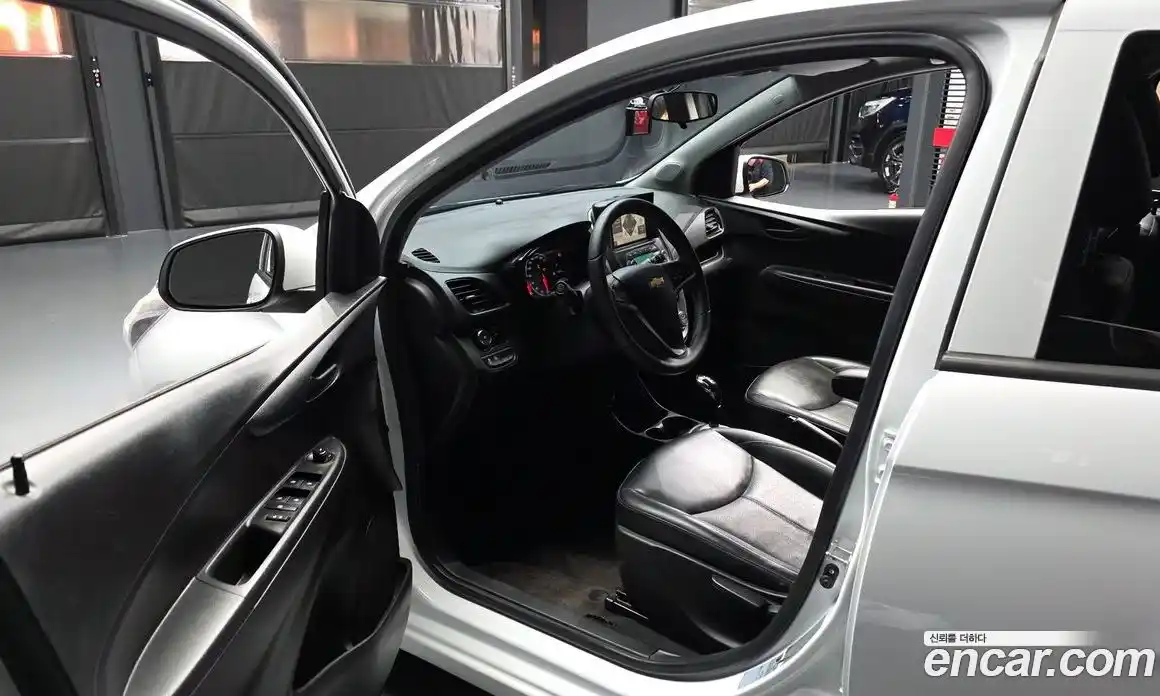 Chevrolet Spark 2015 1.0 Автомат в Москве № 799826, фото 10