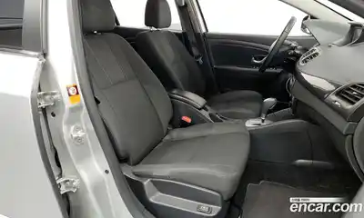 Renault SM3 2014 1.6 гидро, миниатюра 10