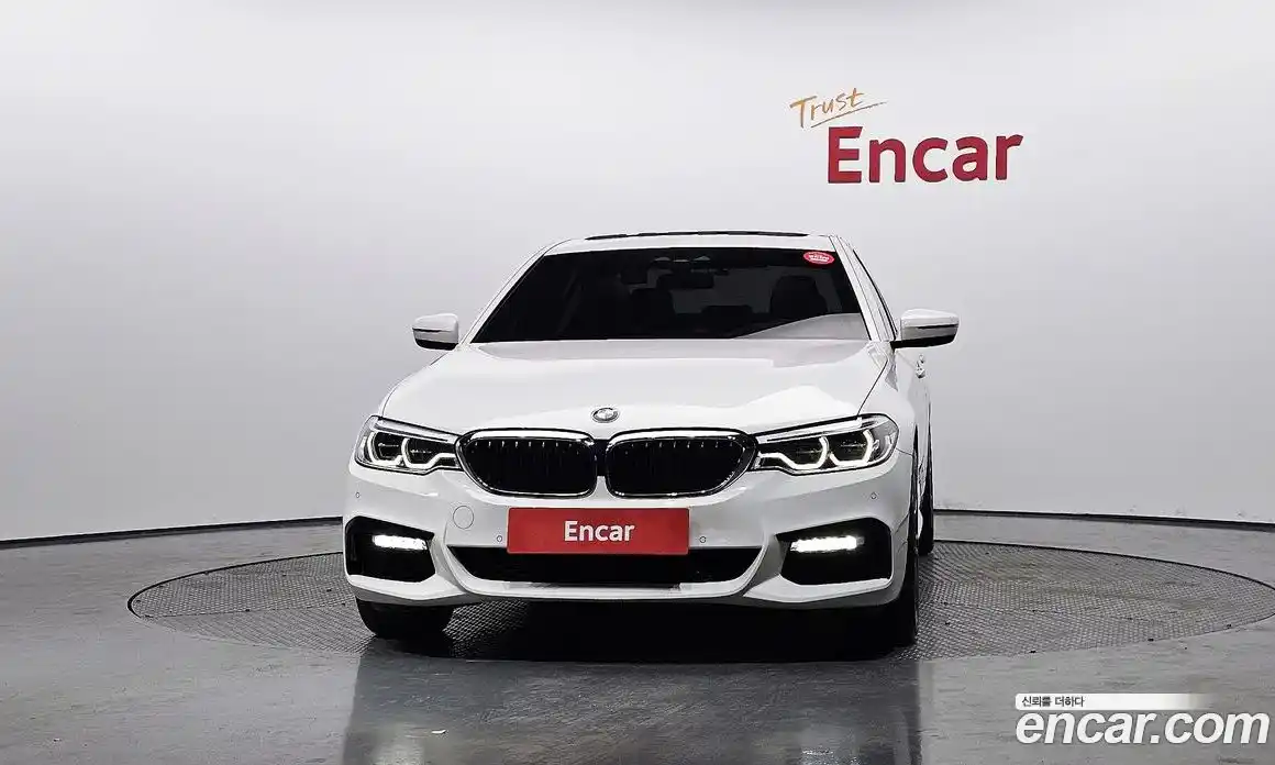BMW 5-Series 2018 2.0 Автомат в Москве № 800407, фото 3