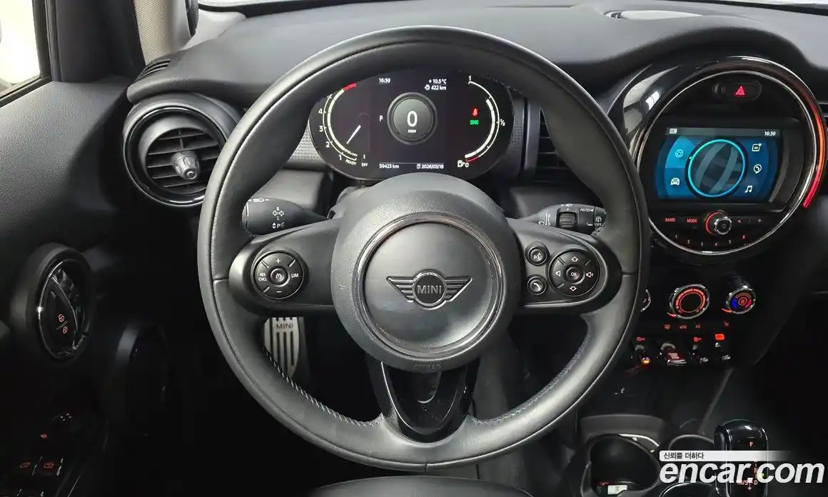 Mini Cooper 2020 1.5 Автомат в Москве № 802413, фото 13