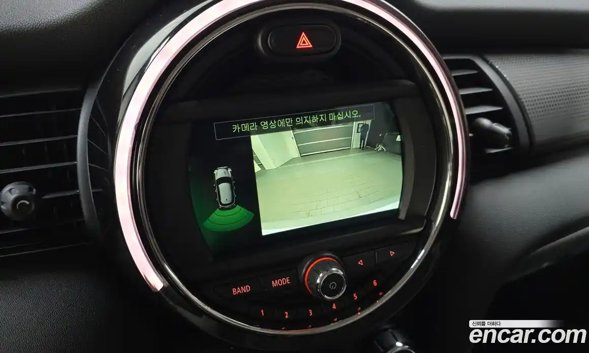 Mini Cooper 2020 1.5 Автомат в Москве № 802413, фото 15