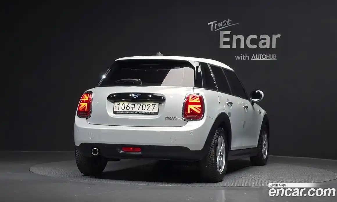 Mini Cooper 2020 1.5 Автомат в Москве № 802413, фото 4