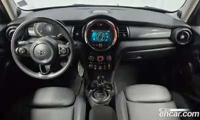 Mini Cooper 2020 1.5 Автомат в Москве № 802413, миниатюра 7