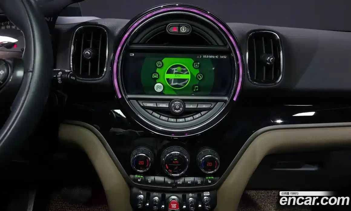 Mini Countryman 2019 2.0 Автомат в Москве № 802418, фото 14