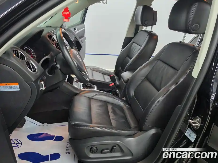 Volkswagen Tiguan 2016 2.0 Автомат в Москве № 803052, фото 15