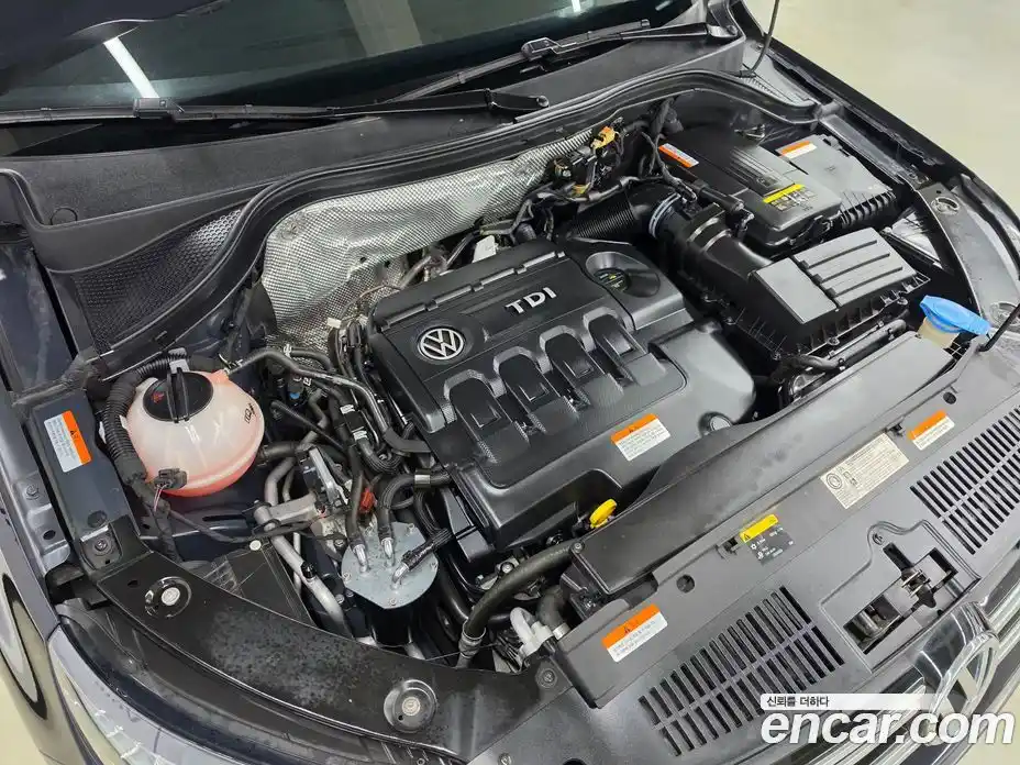 Volkswagen Tiguan 2016 2.0 Автомат в Москве № 803052, фото 6