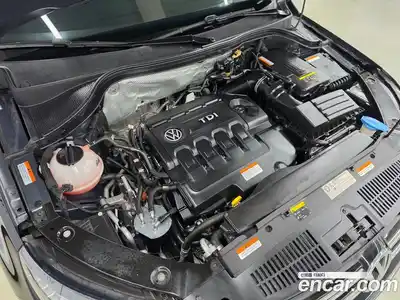 Volkswagen Tiguan 2016 2.0 Автомат в Москве № 803052, миниатюра 6