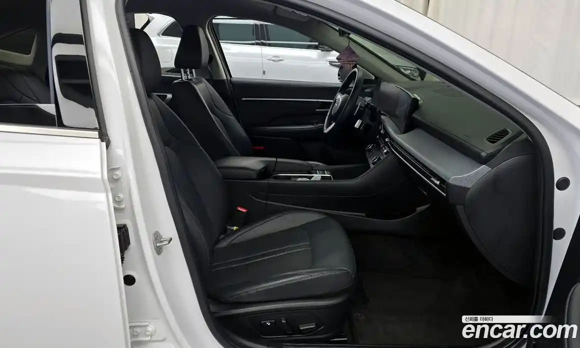 Hyundai Sonata 2024 1.6 Автомат в Москве № 813722, фото 11