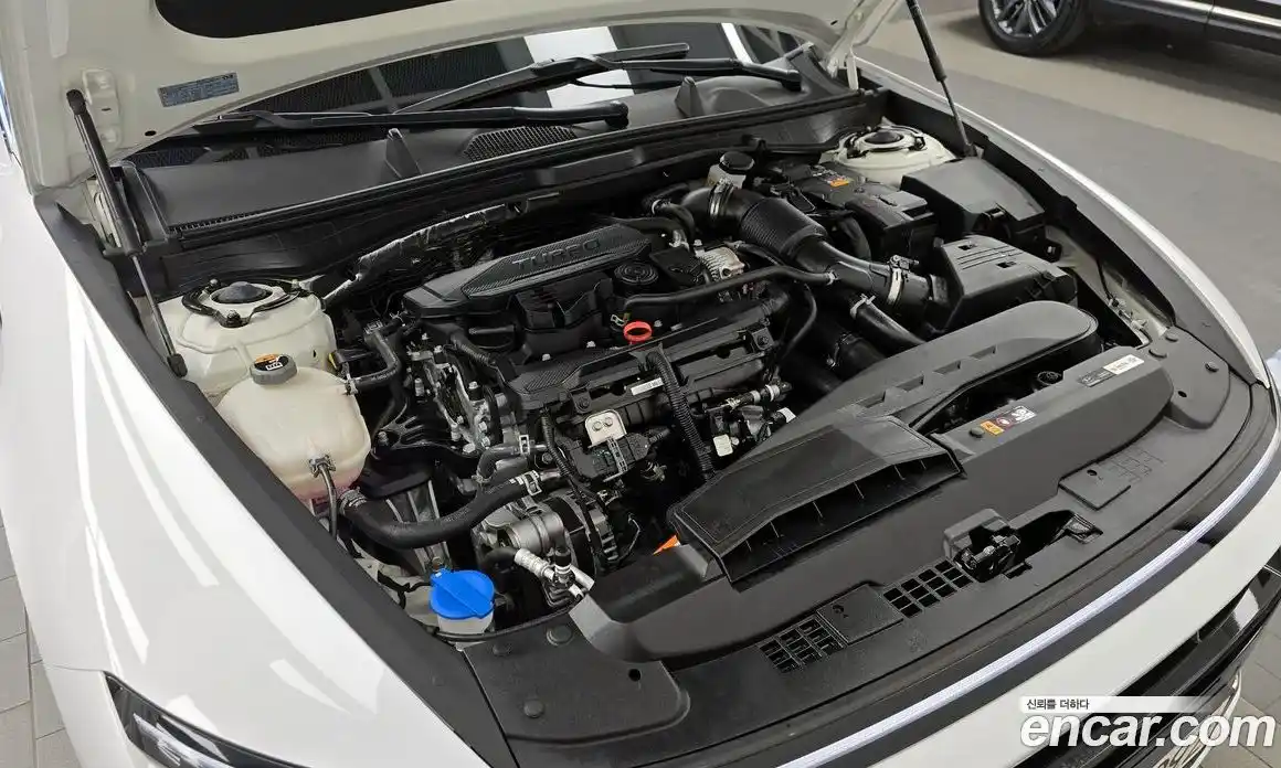 Hyundai Sonata 2024 1.6 Автомат в Москве № 813722, фото 6