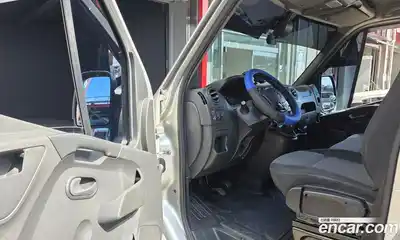 Renault Master 2019 2.3 Механическая в Москве № 814269, миниатюра 11