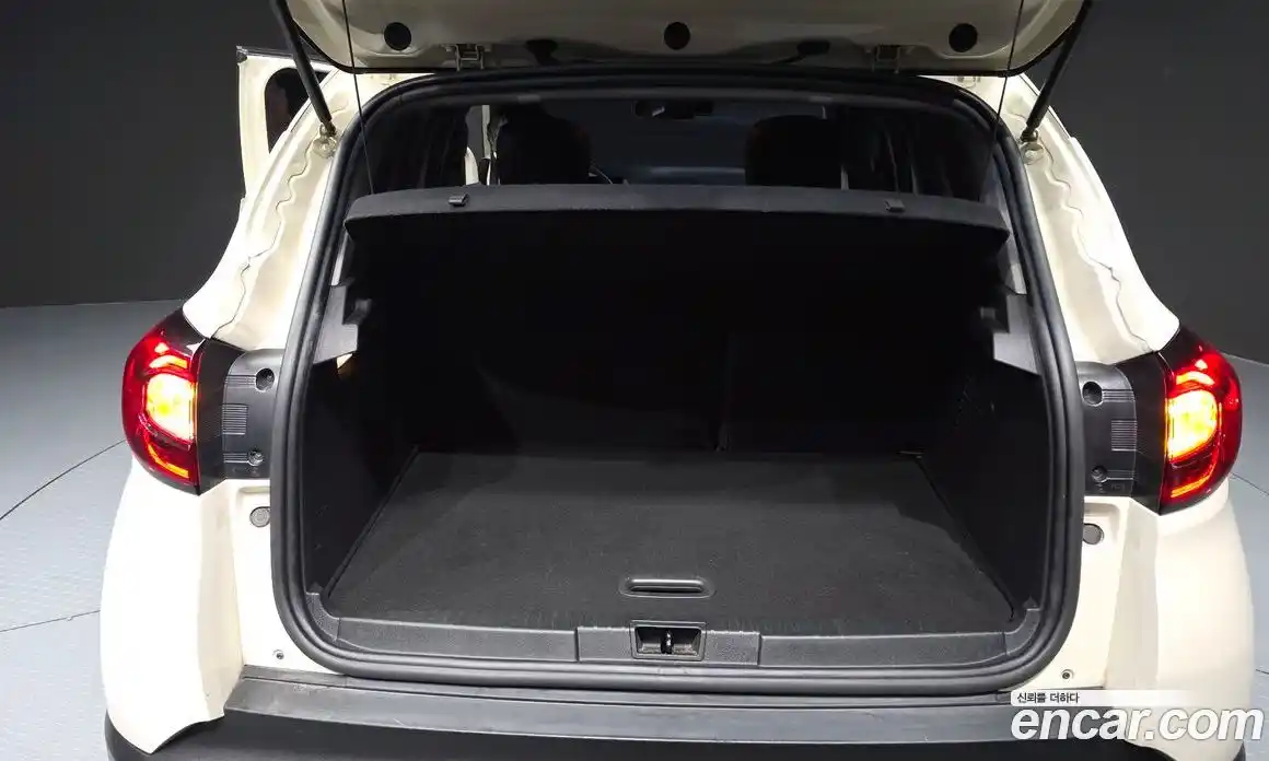 Renault QM3 2017 1.5 Автомат в Москве № 814421, фото 20