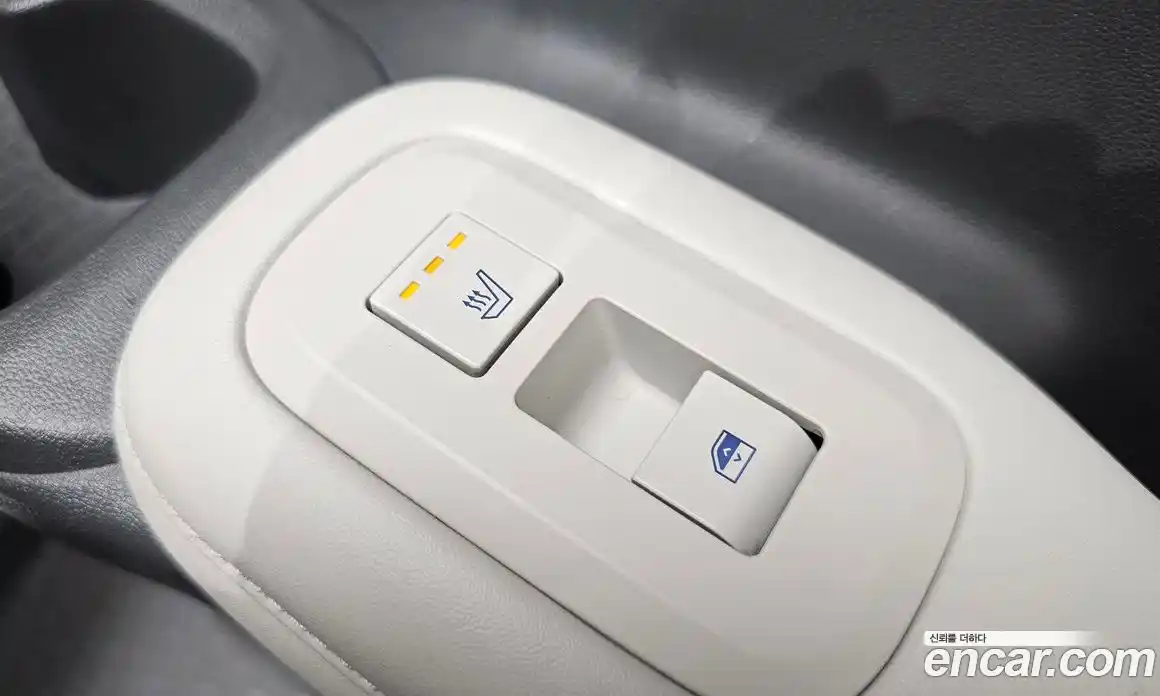 Hyundai Santa Fe 2024 1.6 Автомат в Москве № 814643, фото 18