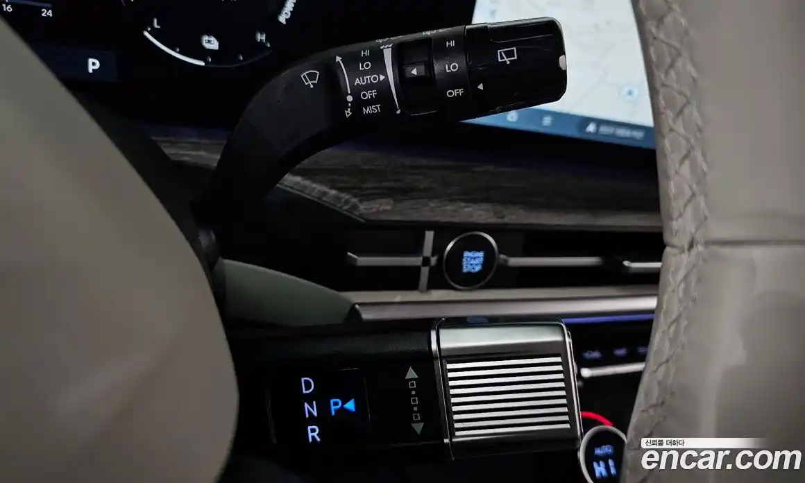 Hyundai Santa Fe 2024 1.6 Автомат в Москве № 814643, фото 9