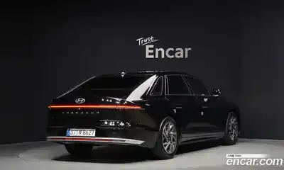 Hyundai Grandeur 2023 2.5 Автомат в Москве № 815092, миниатюра 2