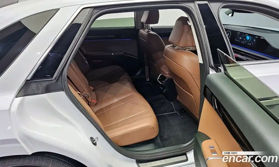 Hyundai Grandeur 2023 3.5 Автомат в Москве № 815116, фото 12