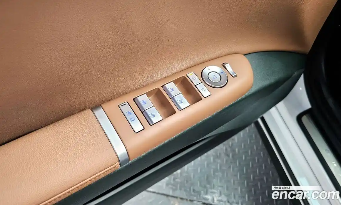 Hyundai Grandeur 2023 3.5 Автомат в Москве № 815116, фото 18