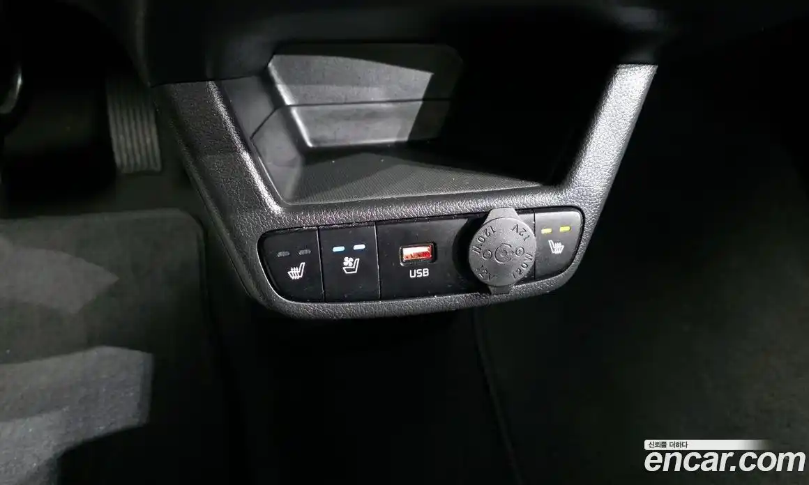 Kia Ray 2023 1.0 Автомат в Москве № 816209, фото 17