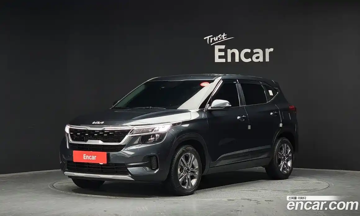 Kia Seltos 2022 1.6 Автомат в Москве № 816435, фото 1