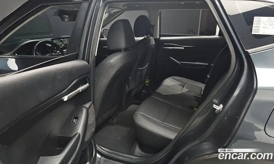 Kia Seltos 2022 1.6 Автомат в Москве № 816435, фото 12