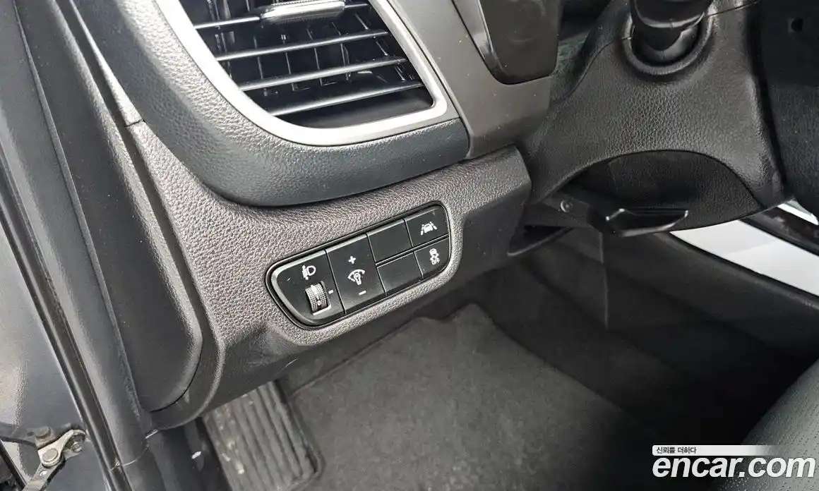 Kia Seltos 2022 1.6 Автомат в Москве № 816435, фото 18