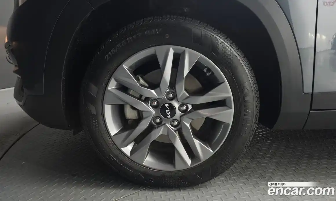 Kia Seltos 2022 1.6 Автомат в Москве № 816435, фото 5