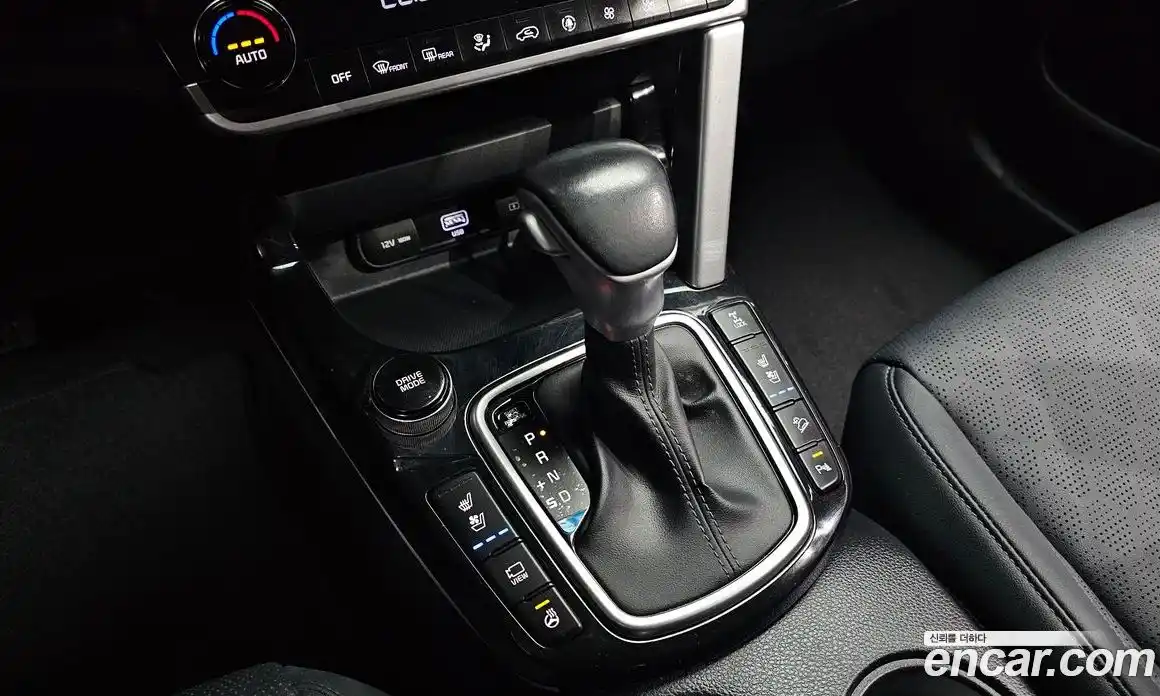 Kia Seltos 2022 1.6 Автомат в Москве № 816435, фото 9