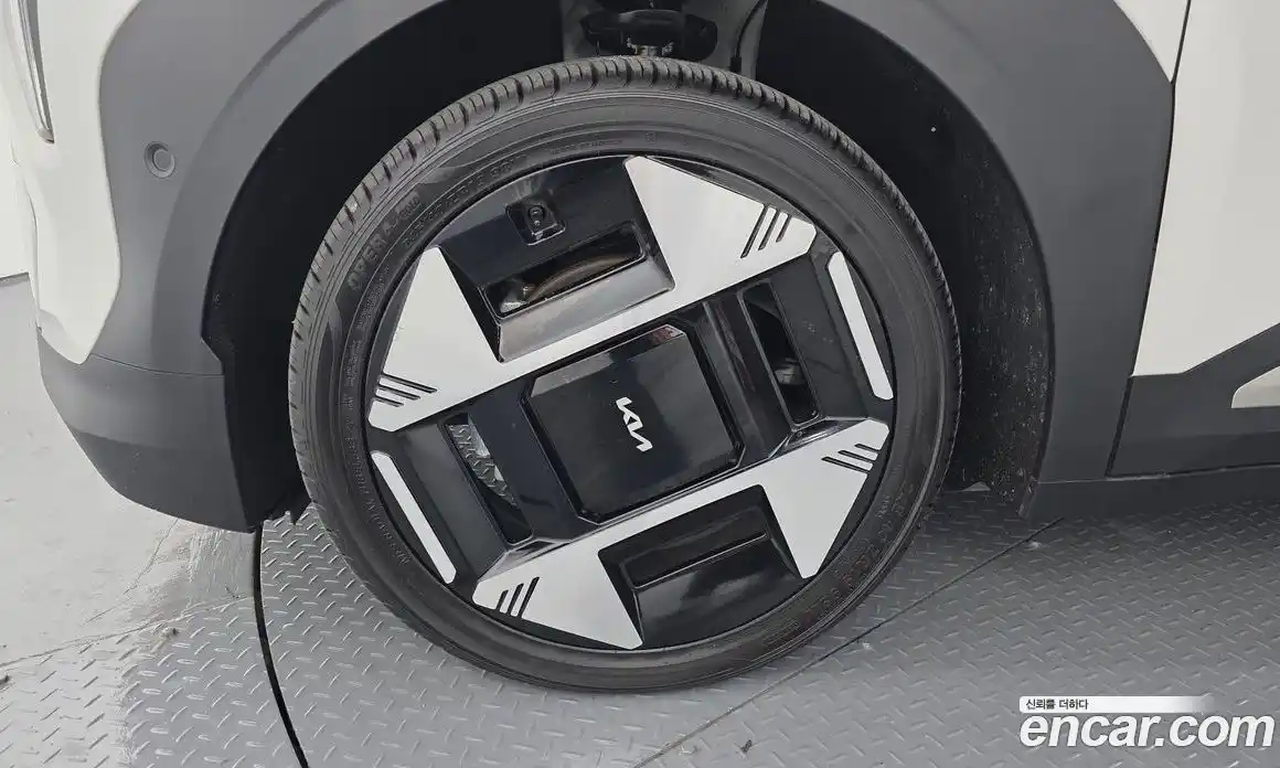 Kia EV3 2024 Автомат в Москве № 816731, фото 5