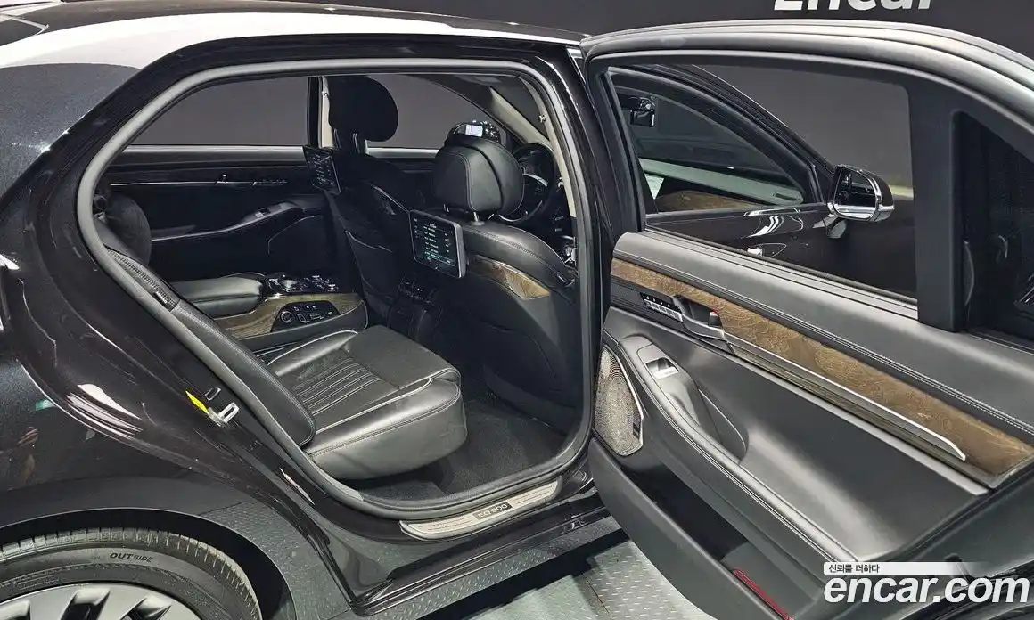 Genesis EQ900 2018 5.0 Автомат в Москве № 817707, фото 12