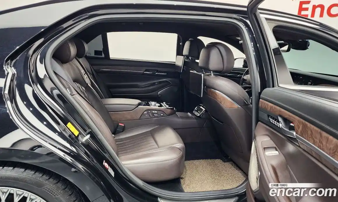 Genesis G90 2019 5.0 Автомат в Москве № 817828, фото 12