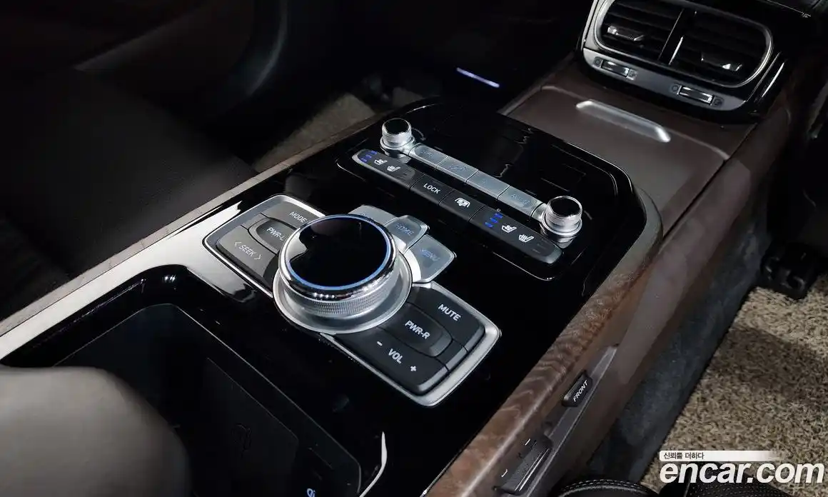 Genesis G90 2019 5.0 Автомат в Москве № 817828, фото 19